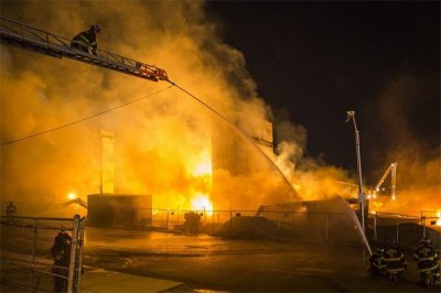 濟(jì)南消防器材提醒您：防火不規(guī)范，親人兩行淚！