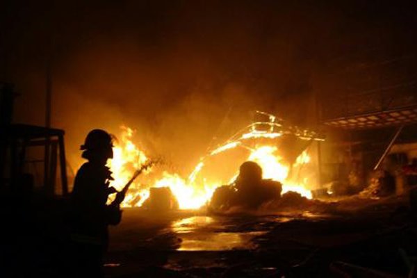 濟南消防器材提醒您，回城路上，注意交通樞紐防火！