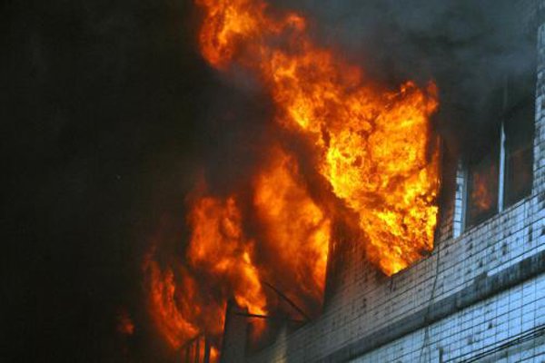 濟南消防器材：冬季兒童玩火不是“尿炕”這么簡單！